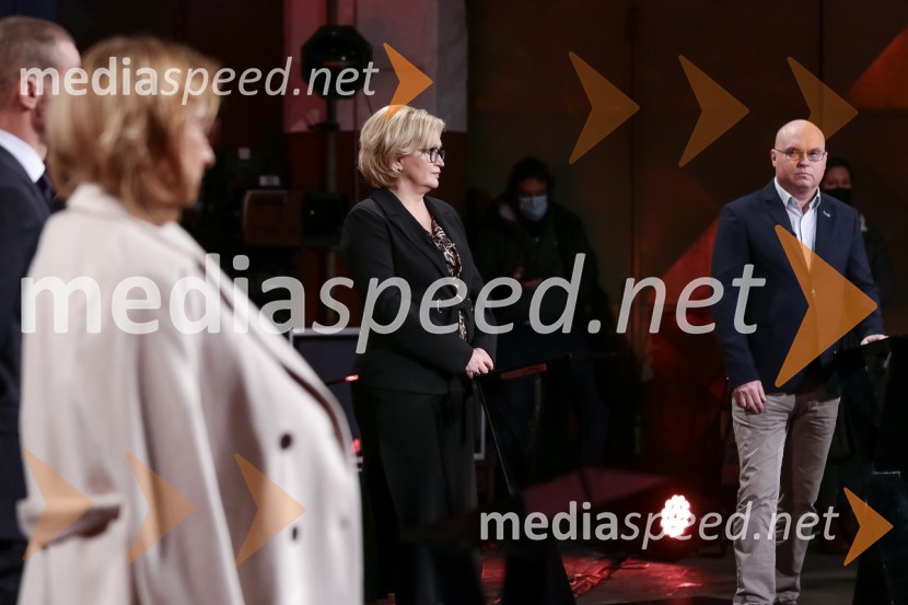  Alenka Zupančič, filozofinja;  Ksenija Benedetti, nekdanja šefinja državnega protokola RS;  dr. Dan  Podjed, antropologSkupaj naprej, oddaja RTVSLO in POPTV