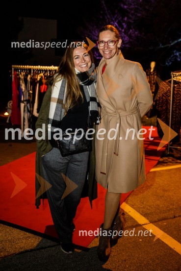  Azra Selimanović, plesalka, televizijska voditeljica;  Katja Mlakar, direktorica, agencija AVIŽenska, 50. premiera Špas teatra