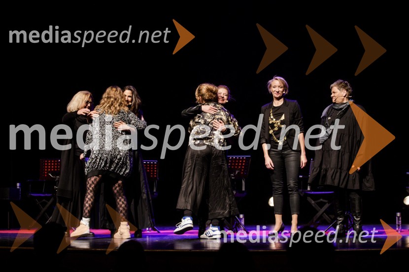 Ženska, 50. premiera Špas teatra