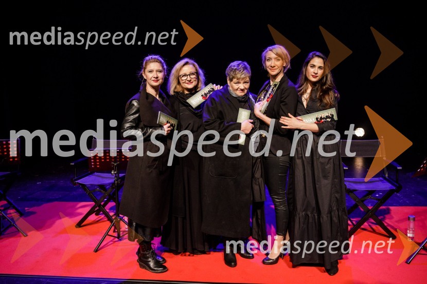  Vesna Pernarčič, igralka;  Nataša Barbara Gračner, igralka;  Desa Muck, voditeljica, pisateljica, dobitnica nagrade Frana Milčinskega – Ježka 2016;  Mojca Funkl, igralka;  Saša Pavlin Stošić, igralkaŽenska, 50. premiera Špas teatra