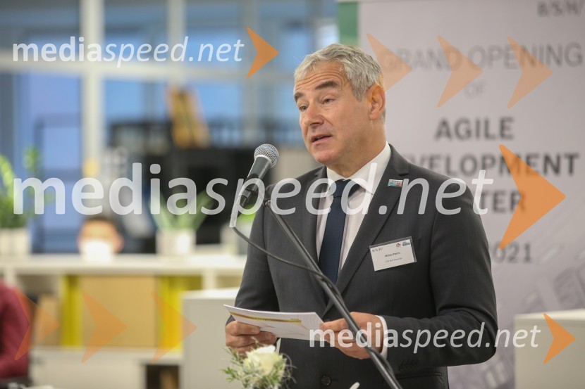  Matija Petrin, direktor podjetja BSHV BSH Nazarje Janez Janša otvoril Agilni razvojni center