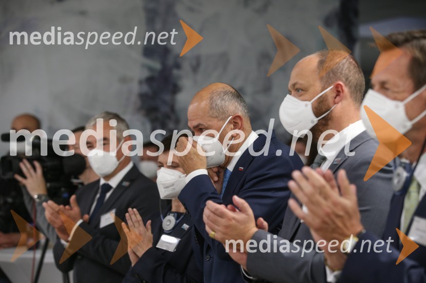  Janez Janša, predsednik vlade RSV BSH Nazarje Janez Janša otvoril Agilni razvojni center