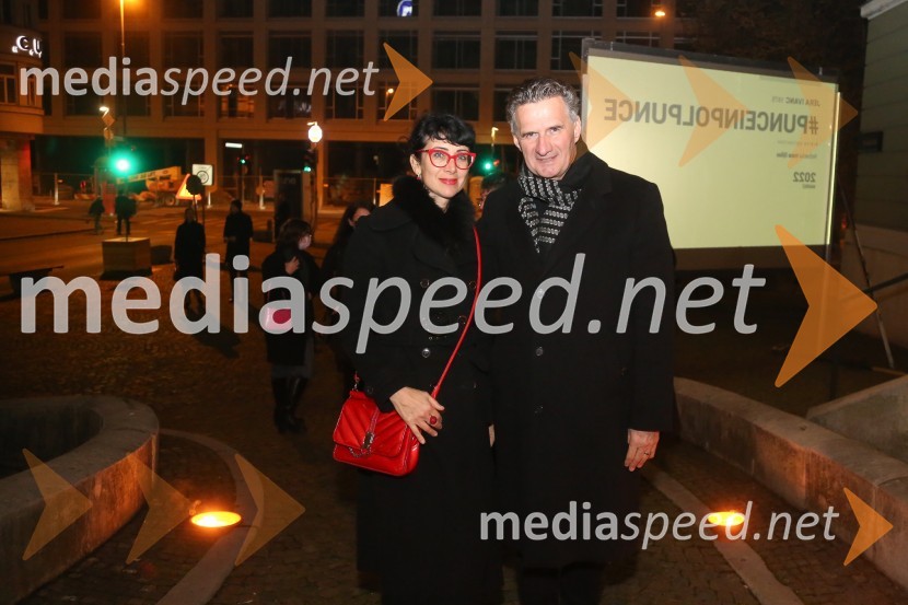 Dr. Jerca Legan Cvikl, antropologinja in predsednica Fundacije Femmes Sans Fronitières;  Milan Martin Cvikl,  član Sveta direktorjev Evropske banke za obnovo in razvoj (EBRD)Cement, premiera v SNG Drama Ljubljana