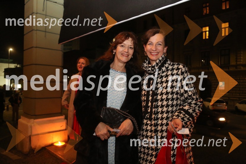  dr. Mateja Graber, predsednica Akademskega zbora Filozofske fakultete ;  Petra Gaber Jovanović, arhitektkaCement, premiera v SNG Drama Ljubljana