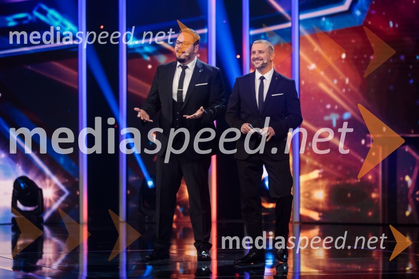  Sašo Stare, stand up komik, voditelj;  Aleš Novak, stand-up komikSlovenija ima talent 2021, druga polfinalna oddaja