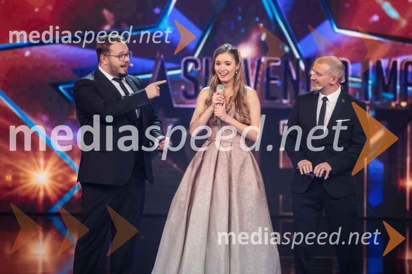  Sašo Stare, stand up komik, voditelj;  Lara Žgajnar;  Aleš Novak, stand-up komikSlovenija ima talent 2021, druga polfinalna oddaja