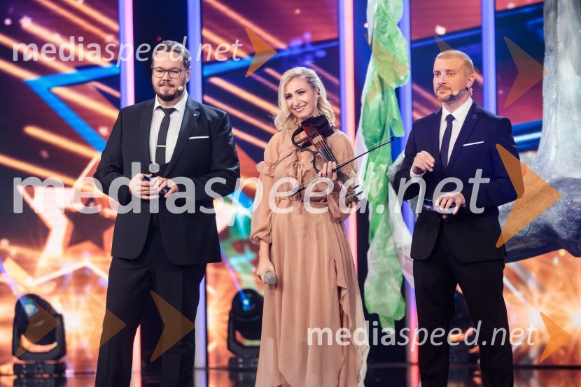  Sašo Stare, stand up komik, voditelj;  Maša Golob, violinistka;  Aleš Novak, stand-up komikSlovenija ima talent 2021, druga polfinalna oddaja