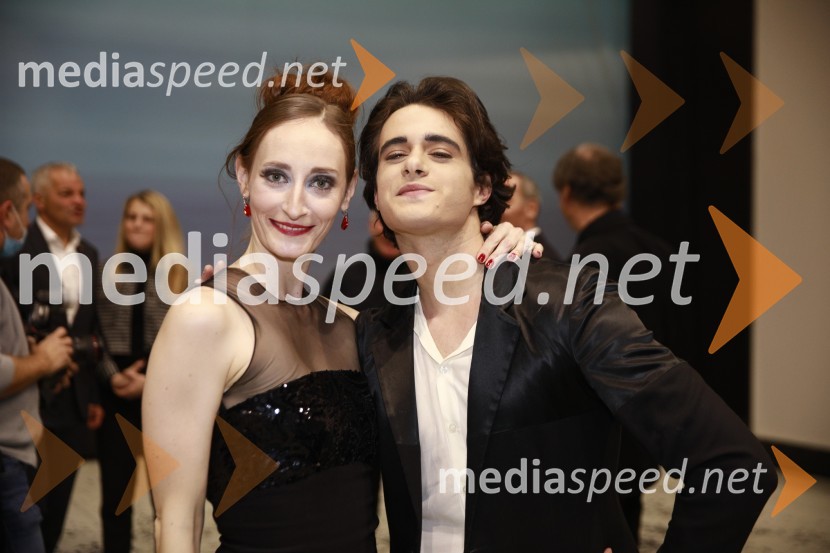  Olesja Hartmann Marin, baletna plesalka;  Andrea Schifano, baletni plesalecAnton Bogov se je s Smrtjo v Benetkah poslovil od aktivne kariere