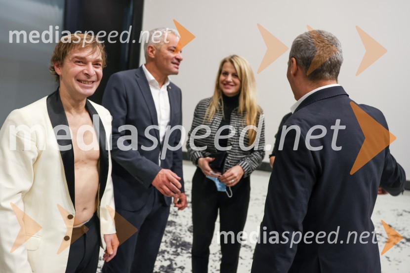  Anton Bogov, baletni solist;  Aleksander Saša Arsenovič, župan, Mestna občina Maribor;  Katja Arsenovič, direktorica Rožmarin Hospitality Group;  Danilo Rošker, direktor SNG MariborAnton Bogov se je s Smrtjo v Benetkah poslovil od aktivne kariere