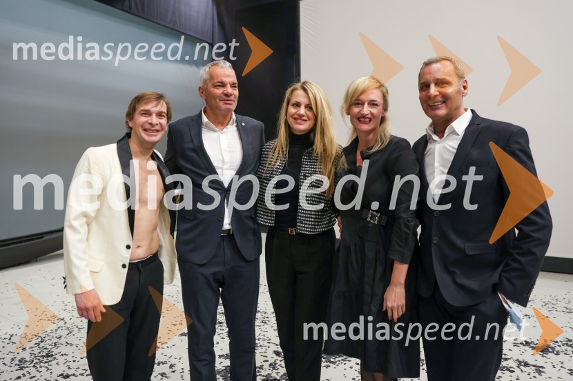  Anton Bogov, baletni solist;  Aleksander Saša Arsenovič, župan, Mestna občina Maribor;  Katja Arsenovič, direktorica Rožmarin Hospitality Group;  Valentina Turcu, koreografinja in baletna solistka;  Danilo Rošker, direktor SNG MariborAnton Bogov se je s Smrtjo v Benetkah poslovil od aktivne kariere