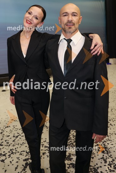  Tanja Baronik, baletna solistka;  Sergiu Moga, baletni solistAnton Bogov se je s Smrtjo v Benetkah poslovil od aktivne kariere