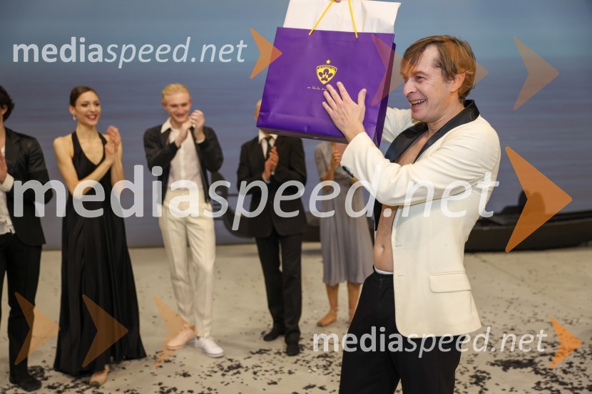  Anton Bogov, baletni solistAnton Bogov se je s Smrtjo v Benetkah poslovil od aktivne kariere