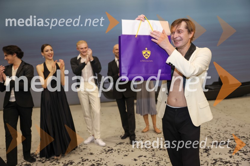  Anton Bogov, baletni solistAnton Bogov se je s Smrtjo v Benetkah poslovil od aktivne kariere