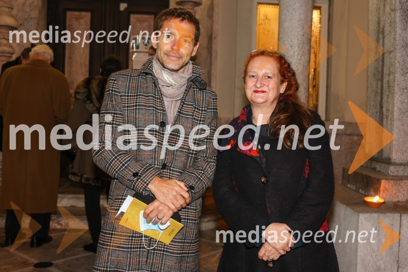  Aleš Novak, umetniški direktor Festivala Borštnikovo srečanje;  Marinka Poštrak, dramaturginja, Prešernovo gledališče KranjLepe vide lepo gorijo, premiera drame, Prešernovo gledališče Kranj