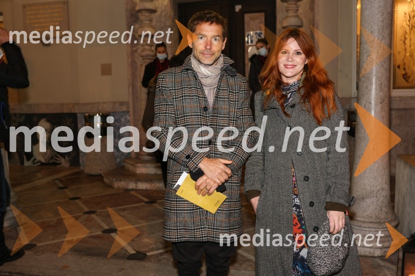  Aleš Novak, umetniški direktor Festivala Borštnikovo srečanje;  Eva Belčič, vodja marketinga in odnosov z javnostmi, Prešernovo gledališče KranjLepe vide lepo gorijo, premiera drame, Prešernovo gledališče Kranj