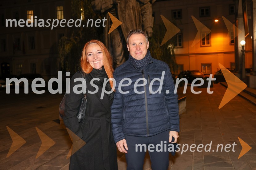  Alenka Rozman,  vodja upravljanja z blagovno znamko NLB;  Bor  Rozman,  direktor Mestne uprave, MO KranjLepe vide lepo gorijo, premiera drame, Prešernovo gledališče Kranj