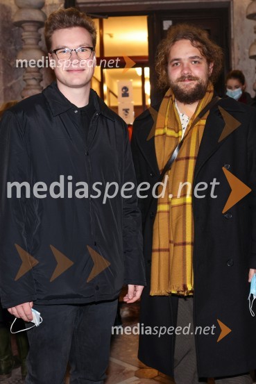  Žan Brelih Hatunić, igralec;  Luka Marcen, režiserLepe vide lepo gorijo, premiera drame, Prešernovo gledališče Kranj