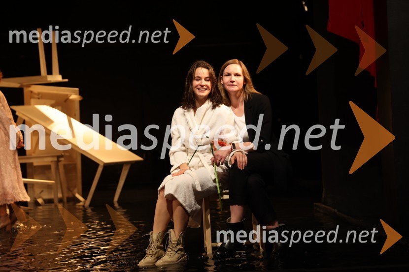  Gaja Filač, igralka;  Maša Pelko, režiserkaLepe vide lepo gorijo, premiera drame, Prešernovo gledališče Kranj