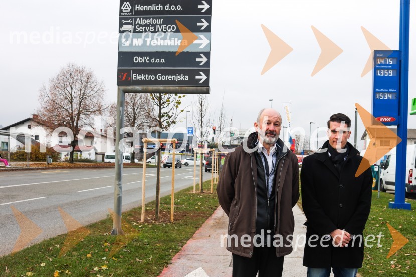  Matej  Tomšič, direktor podjetja HENNLICH Slovenija;  Janez Černe, podžupan Mestne občine KranjV Kranju začeli z akcijo »KR posvoji drevo«