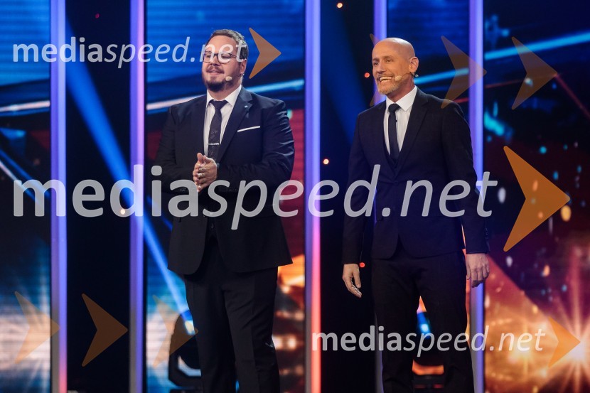  Sašo Stare, stand up komik, voditelj;  Peter Poles, televizijski voditeljSlovenija ima talent 2021, tretja polfinalna oddaja