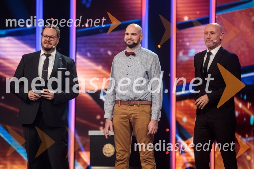  Sašo Stare, stand up komik, voditelj;  Sebastjan  Spital;  Peter Poles, televizijski voditeljSlovenija ima talent 2021, tretja polfinalna oddaja