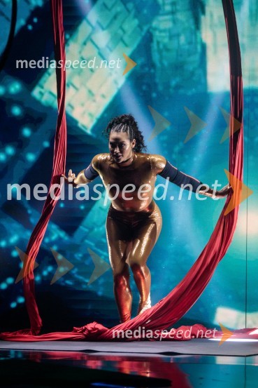  Tamia Šeme, cirkuška umetnicaSlovenija ima talent 2021, tretja polfinalna oddaja