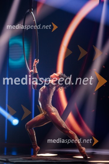  Tamia Šeme, cirkuška umetnicaSlovenija ima talent 2021, tretja polfinalna oddaja