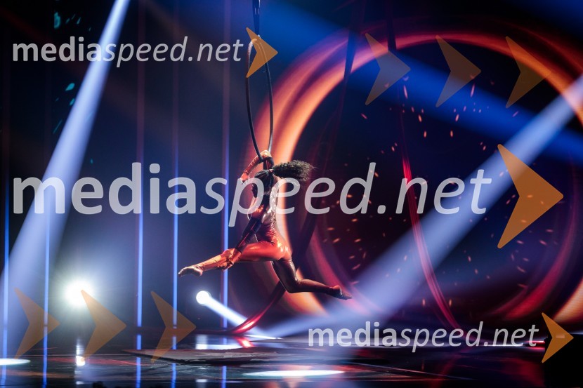  Tamia Šeme, cirkuška umetnicaSlovenija ima talent 2021, tretja polfinalna oddaja