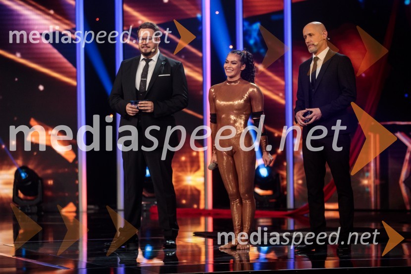  Sašo Stare, stand up komik, voditelj;  Tamia Šeme, cirkuška umetnica;  Peter Poles, televizijski voditeljSlovenija ima talent 2021, tretja polfinalna oddaja