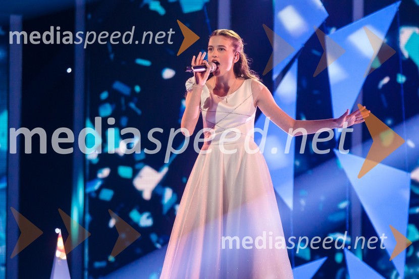  Tina PezdirecSlovenija ima talent 2021, tretja polfinalna oddaja