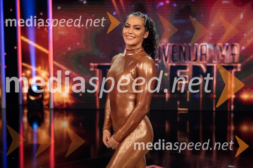  Tamia Šeme, cirkuška umetnicaSlovenija ima talent 2021, tretja polfinalna oddaja