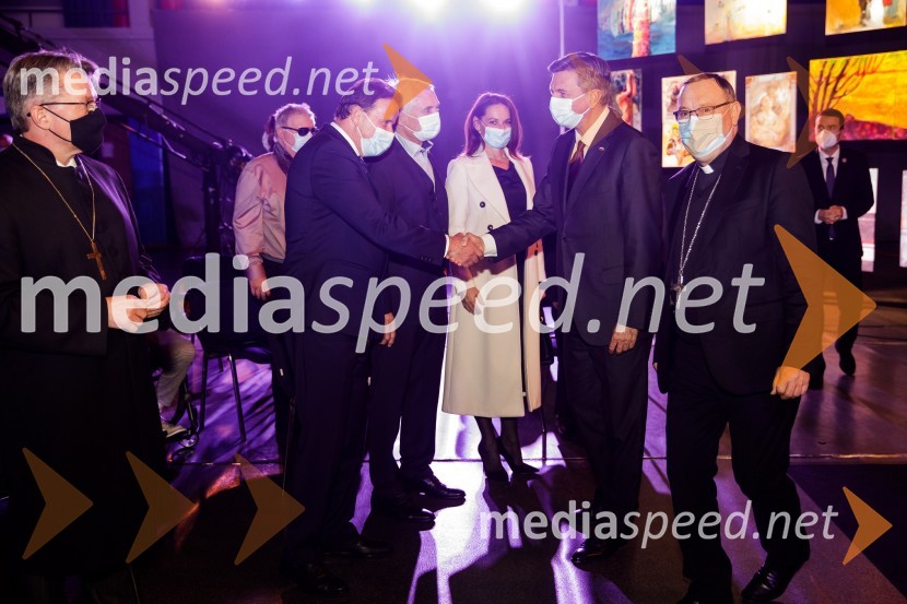  ... ;  ... ;  ... ;  Borut Pahor, predsednik Republike Slovenije; mag. Alojzij Cvikl, predsednik Slovenske karitasKlic dobrote 2021, dobrodelni koncert