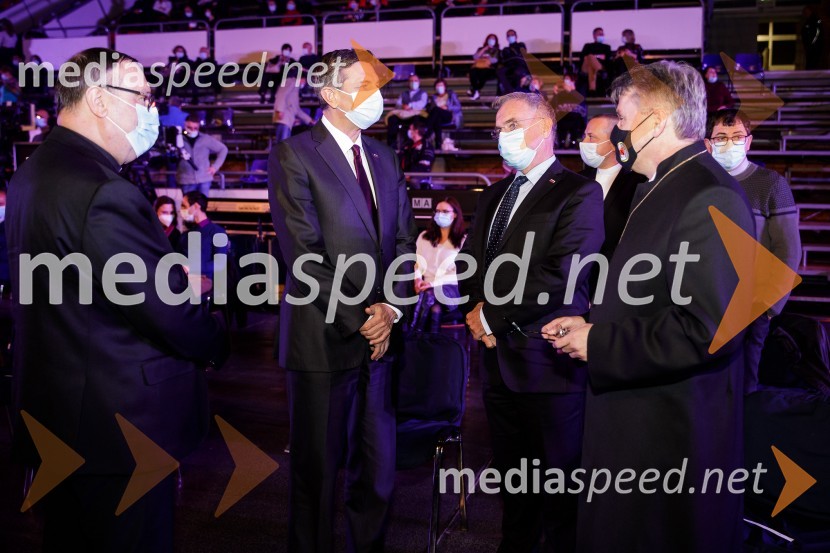 mag. Alojzij Cvikl, predsednik Slovenske karitas;  Borut Pahor, predsednik Republike Slovenije;  Aleš Hojs, Minister za notranje zadeve;  ... Klic dobrote 2021, dobrodelni koncert