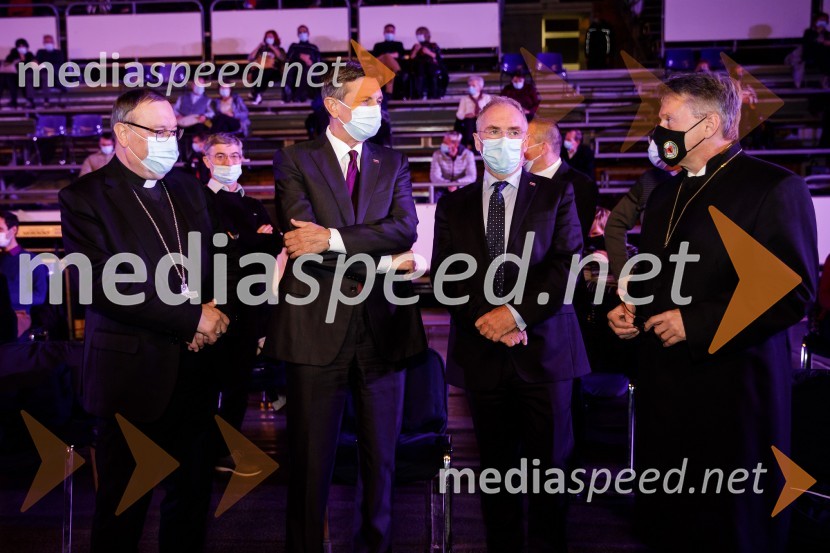 mag. Alojzij Cvikl, predsednik Slovenske karitas;  Borut Pahor, predsednik Republike Slovenije;  Aleš Hojs, Minister za notranje zadeve;  ... Klic dobrote 2021, dobrodelni koncert