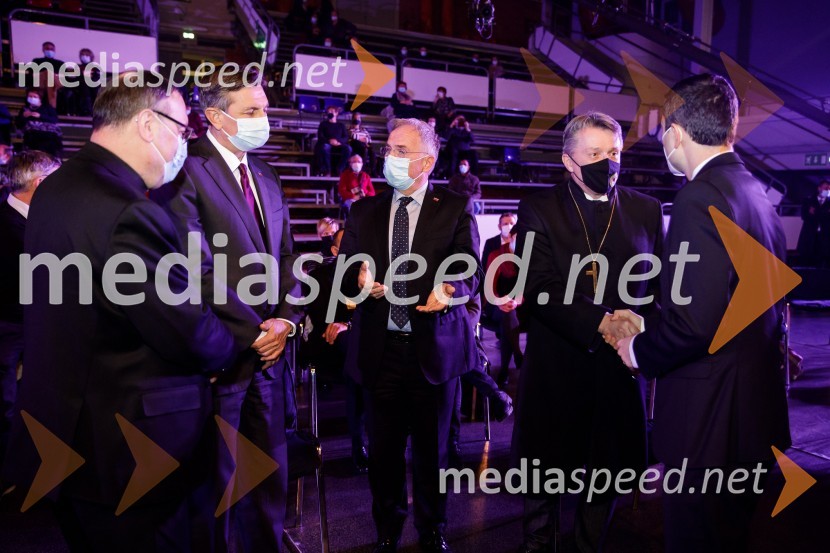 mag. Alojzij Cvikl, predsednik Slovenske karitas;  Borut Pahor, predsednik Republike Slovenije;  Aleš Hojs, Minister za notranje zadeve;  ... ;  Matej Tonin, podpredsednik vlade in minister za obramboKlic dobrote 2021, dobrodelni koncert