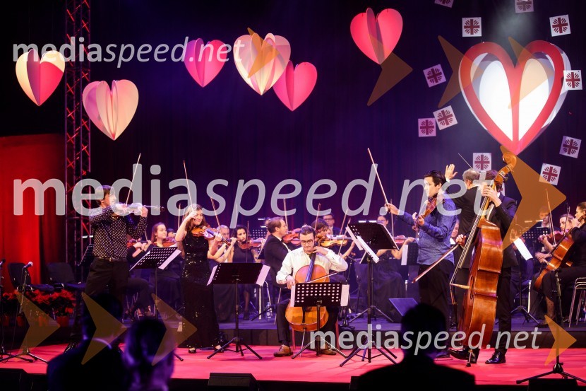 Orkester Cantabile pod vodstvom Marjana GrdadolnikaKlic dobrote 2021, dobrodelni koncert