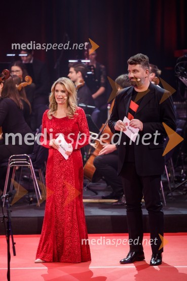  Bernarda Žarn, voditeljica;  Jure Sešek, radijski moderatorKlic dobrote 2021, dobrodelni koncert