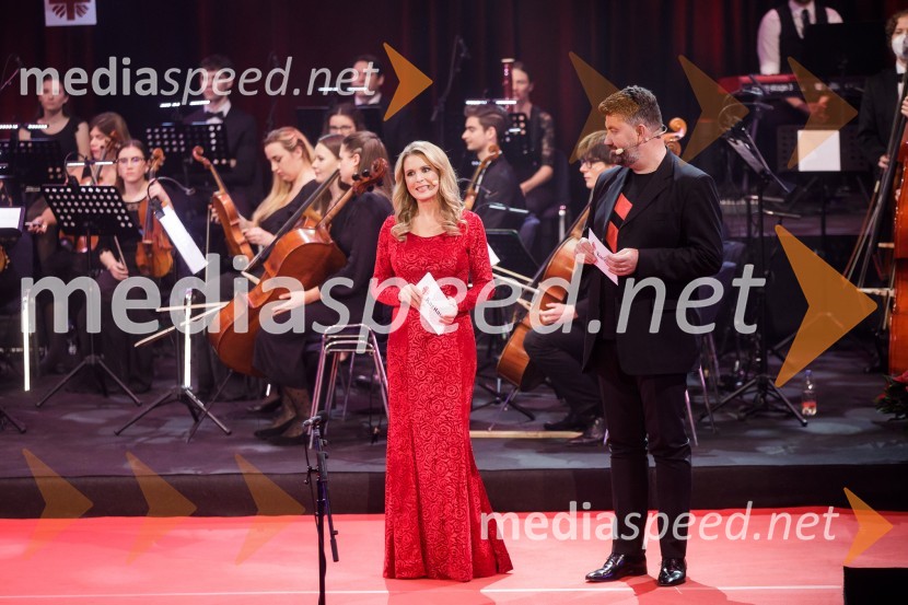  Bernarda Žarn, voditeljica;  Jure Sešek, radijski moderatorKlic dobrote 2021, dobrodelni koncert