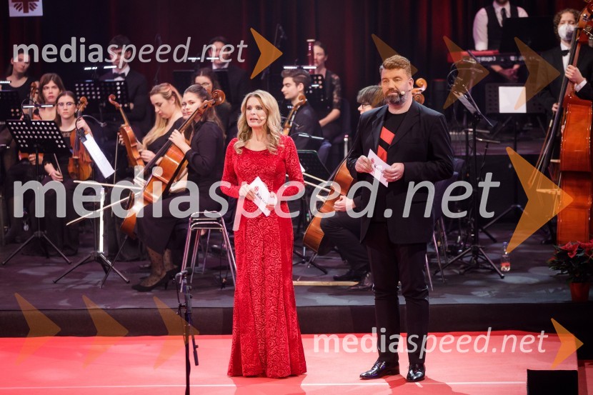  Bernarda Žarn, voditeljica;  Jure Sešek, radijski moderatorKlic dobrote 2021, dobrodelni koncert