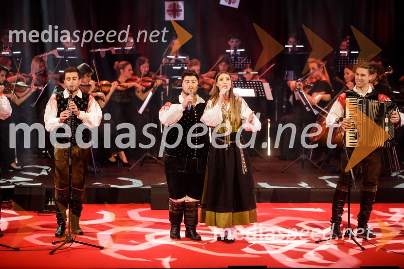  Tommy Budin, klarinetist;  Luka Sešek, pevec;  Lucija Selak, pevka, Ansambel Saša Avsenika;  Sašo Avsenik, glasbenik, Ansambel Saša AvsenikaKlic dobrote 2021, dobrodelni koncert