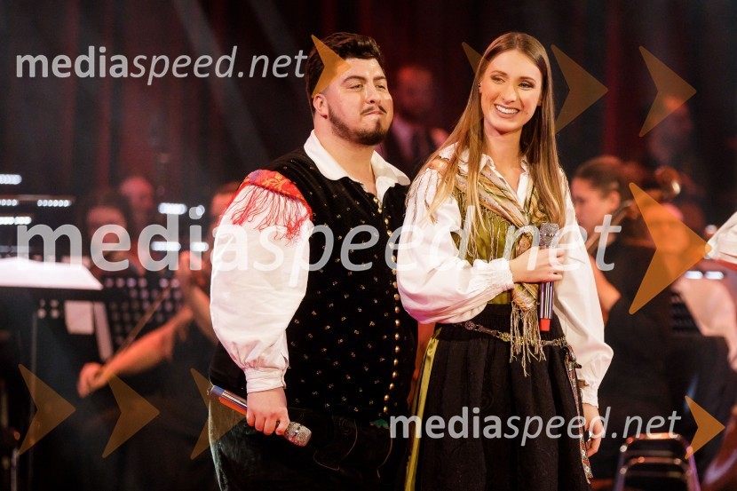  Luka Sešek, pevec;  Lucija Selak, pevka, Ansambel Saša AvsenikaKlic dobrote 2021, dobrodelni koncert