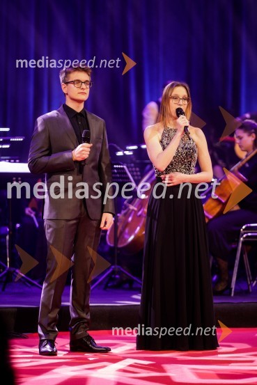  Simon  Zgonc;  Neža MočnikKlic dobrote 2021, dobrodelni koncert