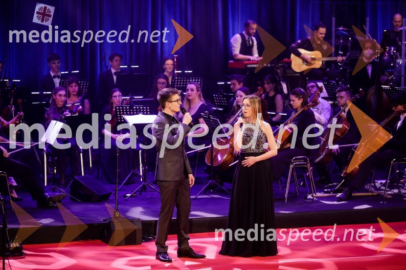  Simon  Zgonc;  Neža MočnikKlic dobrote 2021, dobrodelni koncert