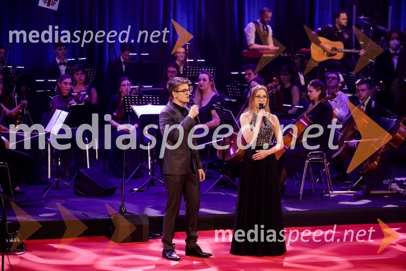  Simon  Zgonc;  Neža MočnikKlic dobrote 2021, dobrodelni koncert