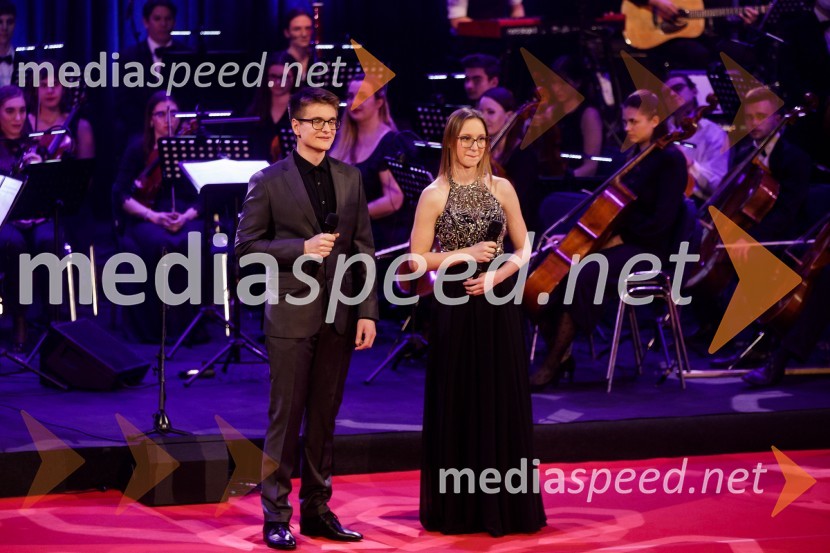  Simon  Zgonc;  Neža MočnikKlic dobrote 2021, dobrodelni koncert