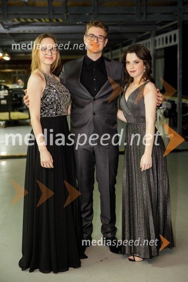  Neža Močnik;  Simon  Zgonc;  Petra  KodbaKlic dobrote 2021, dobrodelni koncert