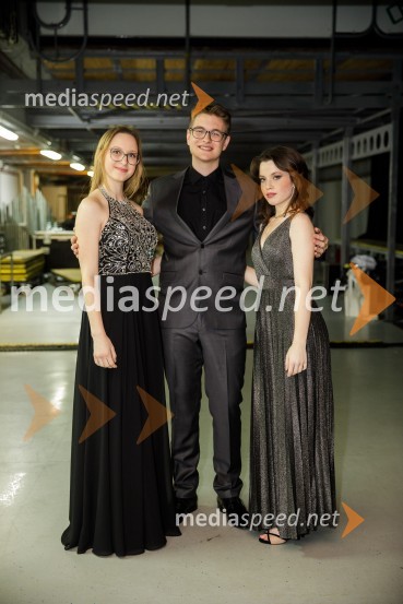  Neža Močnik;  Simon  Zgonc;  Petra  KodbaKlic dobrote 2021, dobrodelni koncert