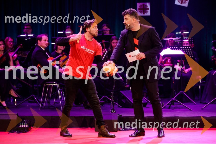  Žiga Bunič, igralec;  Jure Sešek, radijski moderatorKlic dobrote 2021, dobrodelni koncert