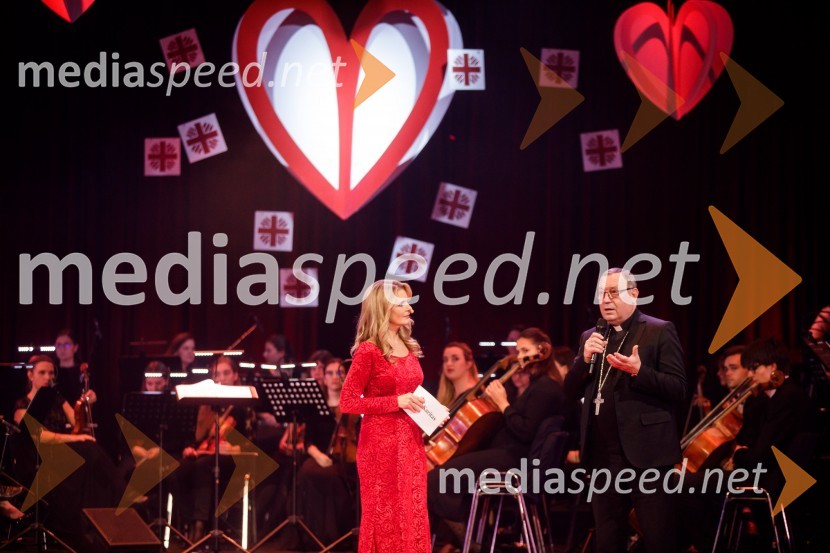  Bernarda Žarn, voditeljica; mag. Alojzij Cvikl, predsednik Slovenske karitasKlic dobrote 2021, dobrodelni koncert