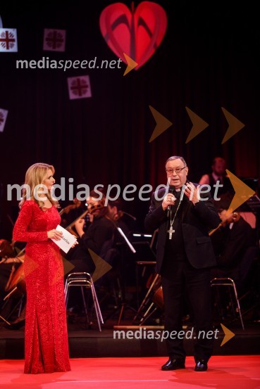  Bernarda Žarn, voditeljica; mag. Alojzij Cvikl, predsednik Slovenske karitasKlic dobrote 2021, dobrodelni koncert